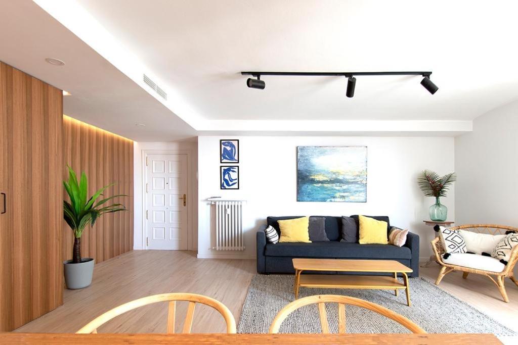 El Balcon De Plaza Santo Domingo Apartment Zaragoza Bagian luar foto
